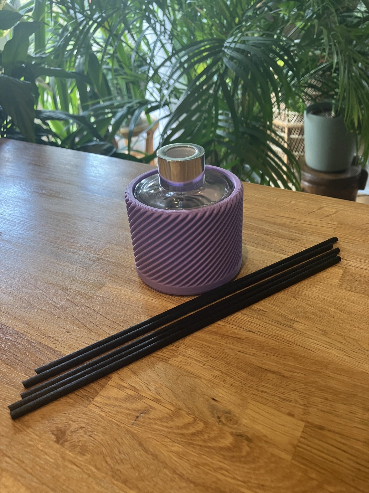 3d printed Reed Diffuser sleeve (wave) with 100 ml bottle, Reeds with a choice of fragrance and colour