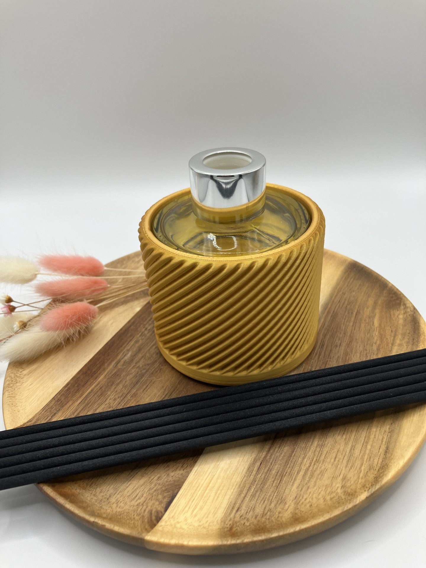 3d printed Reed Diffuser sleeve (wave) with 100 ml bottle, Reeds with a choice of fragrance and colour