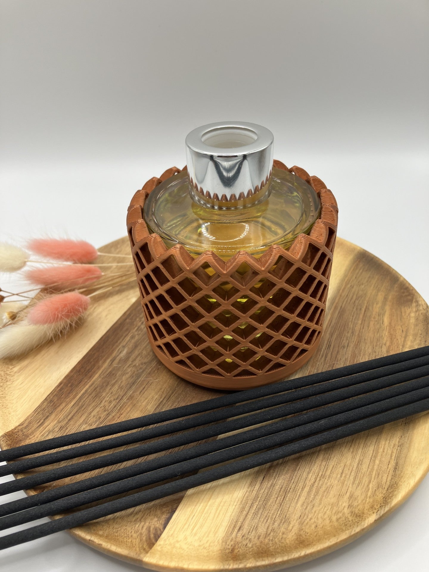 3d printed Reed Diffuser sleeve (mesh) with 100 ml bottle, Reeds with a choice of fragrance and colour